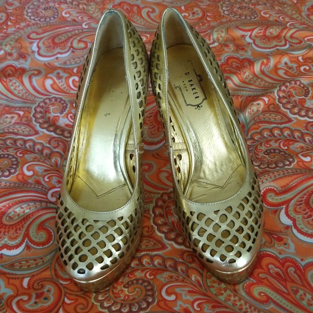 Rachel zoe pumps